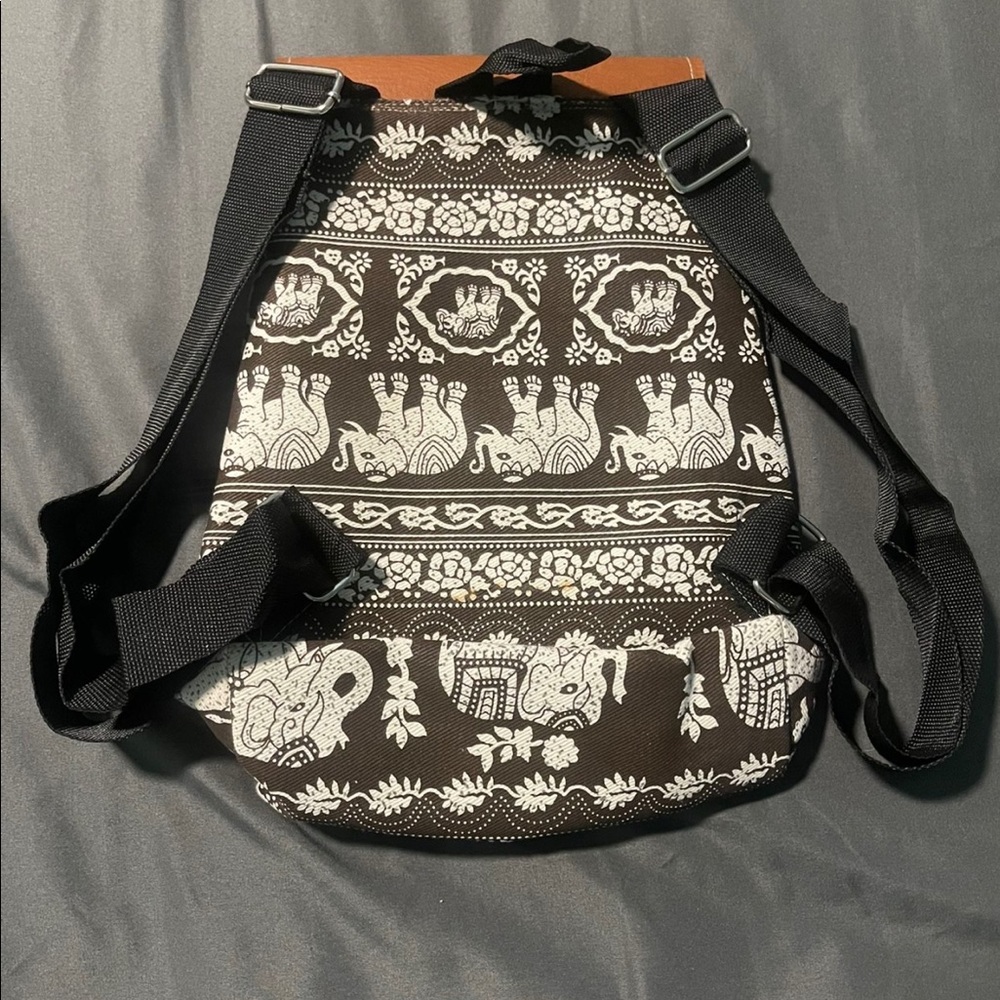 Elephant Backpack - Picture 3 of 4